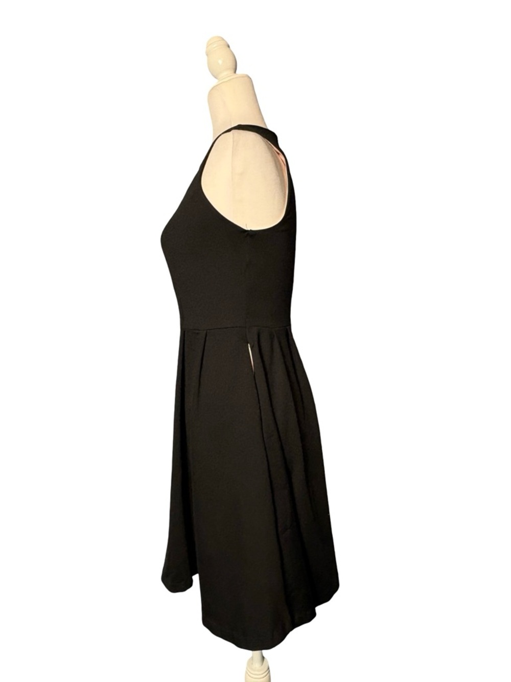 CYNTHIA ROWLEY BLACK FIT & FLARE DRESS CUTOUT DETAIL S EUC! - Picture 12 of 14
